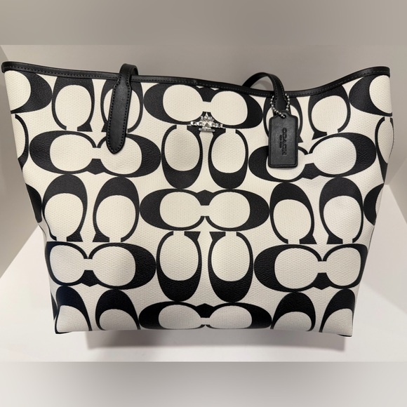 NWT Coach Black and White Signature Max City Tote Bag - Picture 2 of 11
